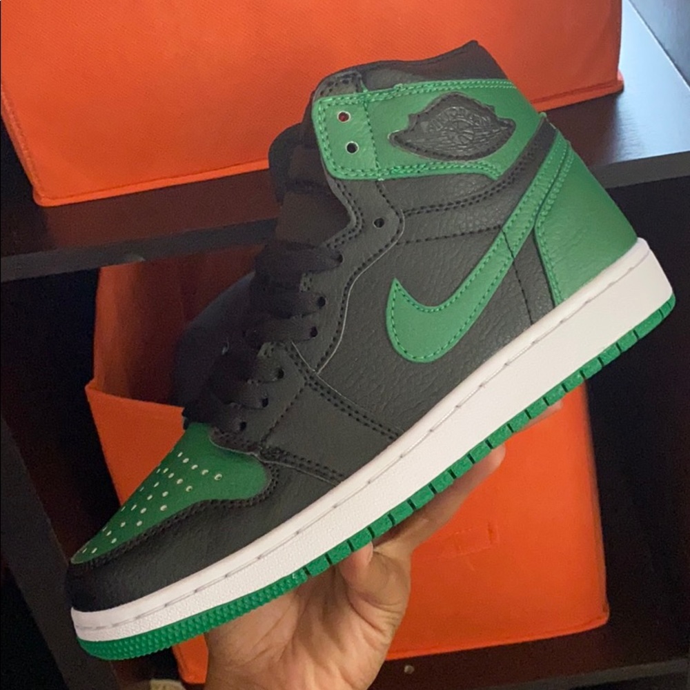 Air Jordan 1’s (Pine green)